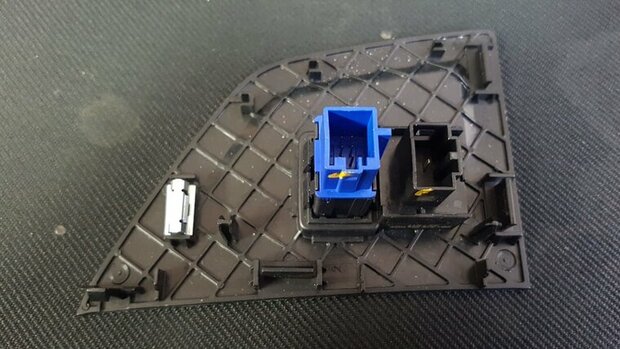 Polo 2G Gevarenlichtschakelaar 2G1919225