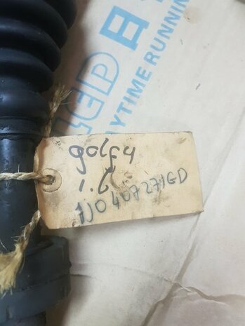 Bora Golf 4 A3 Aandrijfas Links 1J0407271GD