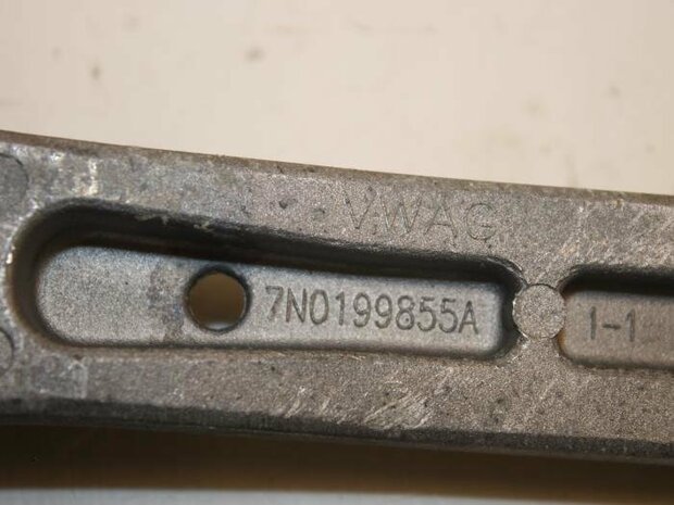 Sharan Tiguan motorsteun baksteun 7N0199855A