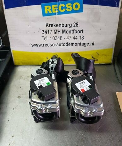 Tiguan 5NA gordelset dubbel onsteking Links + Rechts