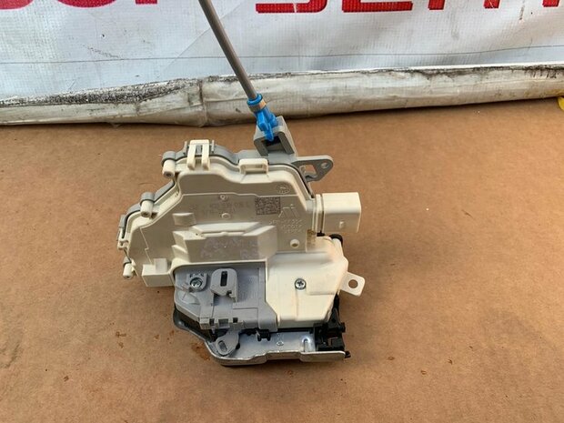 A3 8V Portierslot rechts achter 4G0839016E