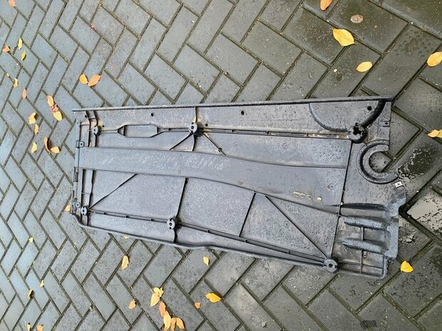 Polo 2G Ibiza 6F Beschermplaat Bodemplaat 2Q0825201B