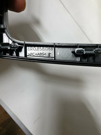 Polo inleg navigatie afdekplaat 6R0858069