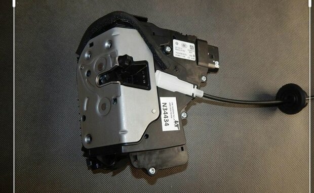 Sharan deurslot Links Achter 7N0839015L gebruikt