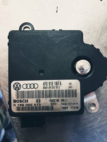 A6 accu module 4F0910181A