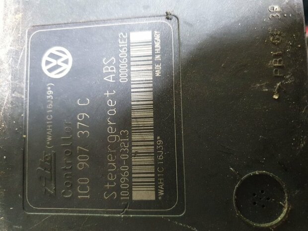 ABS Pomp 1J0614117E 1J0907379C