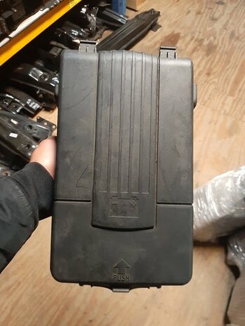 VAG Accu Bak Deksel 3C0915443A