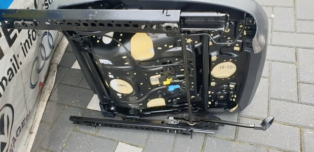 Caddy 2016+ interieur stoel in hoogte stelbaar stof links