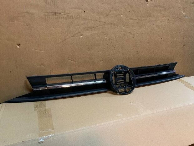 Geschikt voor polo 2G Grill chrome lijst zwart