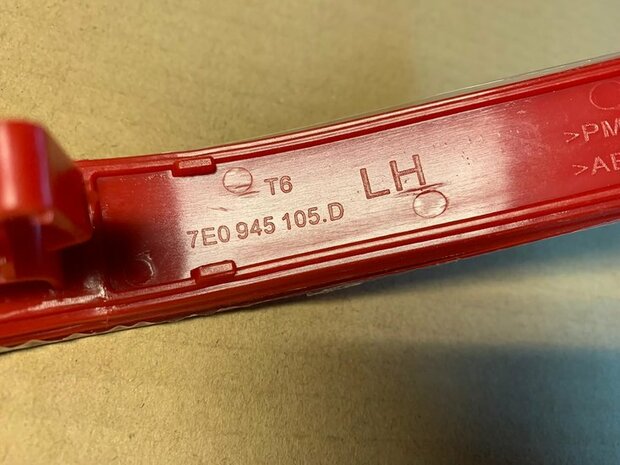 T6 links Reflector achterbumper 7E0945105D