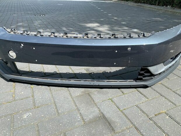 Passat B7 Aaltrack Voorbumper 4x pdc 3AA807221A