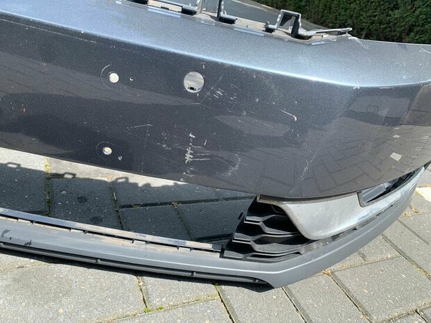 Passat B7 Aaltrack Voorbumper 4x pdc 3AA807221A