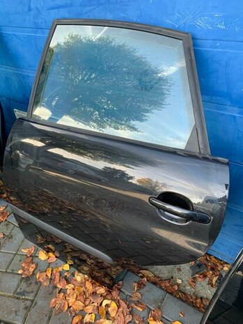 Ibiza 6L portier links achter deur zwart metallic