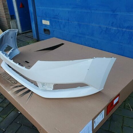 FABIA VOORBUMPER 6V0807221F