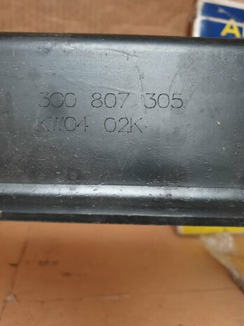 Passat B8 Bumperbalk Achterbumper 3G0807305