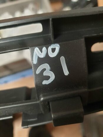 Bumpergeleider achter midden Leon 5F 5F0807863A