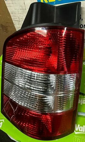 T5, transporter achterlicht rechts achterklep gebruikt 7H5945096N 7H5945096K