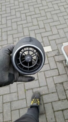 A1 8X Luchtrooster Dashboard 8X1820952