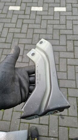 A1 8X spatschermsteun Rechts Voor 8X0821136A