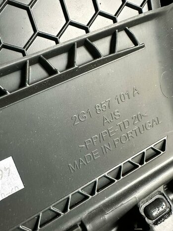 Polo 2G Dashboard Kastje 2G1857101A