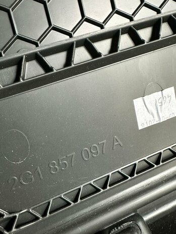 Polo 2G Dashboard Kastje 2G1857101A