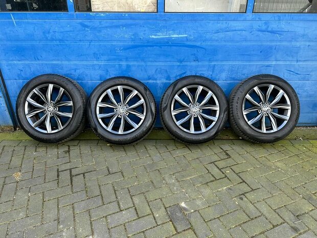 Tiguan Velg 18 inch set 5NN601025AD 5NN601025N
