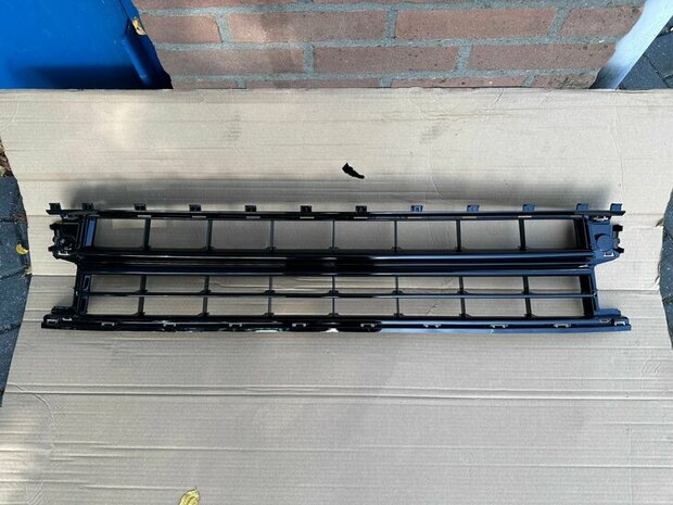 Geschikt voor Polo 2G R line midden grill hooglans zwart