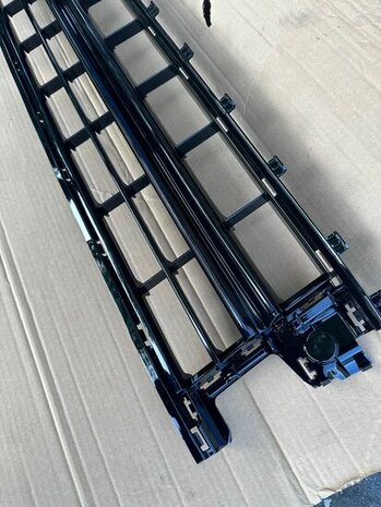 Geschikt voor Polo 2G R line midden grill hooglans zwart