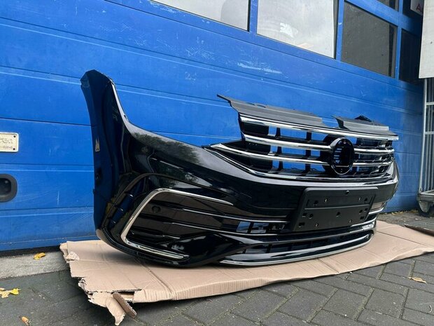 Geschikt voor Tiguan R Line Voorbumper Nieuw zwart gespoten