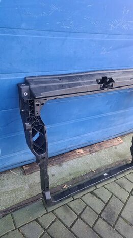 Crafter voorfront 7C0805335