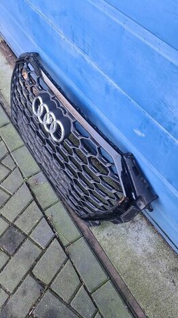 Q3 S Line Grille 83F853651B gebruikt