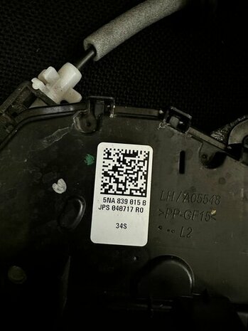 Portierslot links achter 5NA839015B 5NA839015D