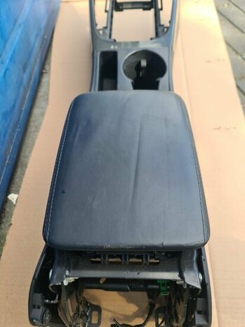 A4 8K 2008 Armleuning Armsteun 8K0863244A