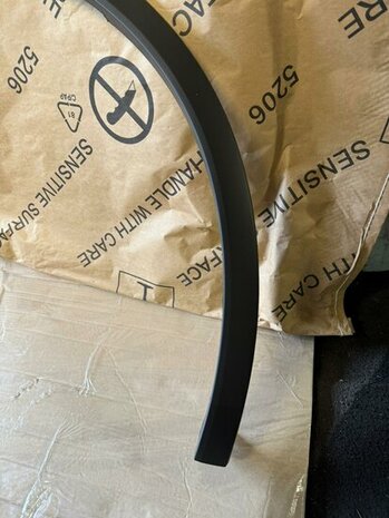 Geschikt voor Tiguan 5NA Wielrandbekleding rechts voor