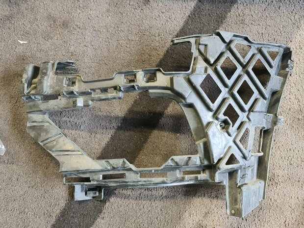 Tiguan bumper houder Links