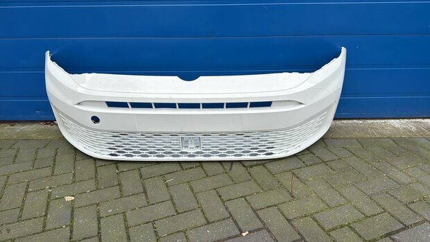 Caddy voorbumper bumper 2k7 2020+ wit Origineel Gebruikt