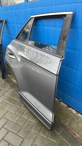 T Roc Deur Rechts achter Portier donker grijs LR7H 