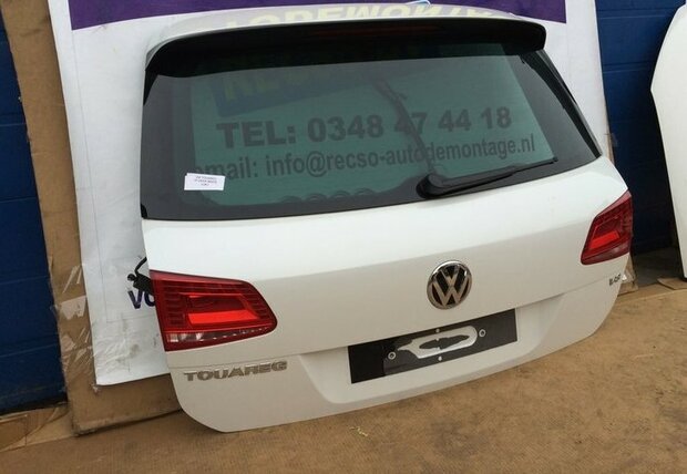 Touareg 7P klep achterklep met spoiler wit LOK1