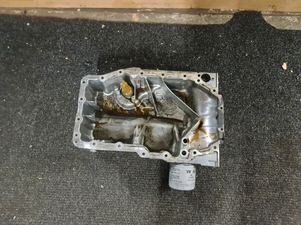 Golf 7 A3 T-Roc Olie Carterpan 1.5 tsi 05E103601C