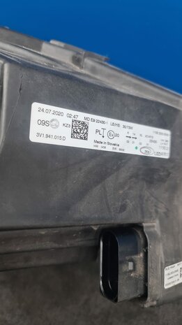 KOPLAMP SKODA SUPERP 3V FACELIFT VOLL LED 3V1941015D