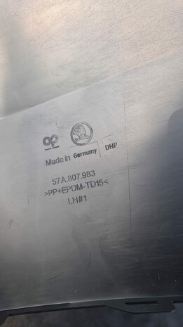 Skoda Karoq Achterbumper hoekdeel paneelbekleding 57A807983