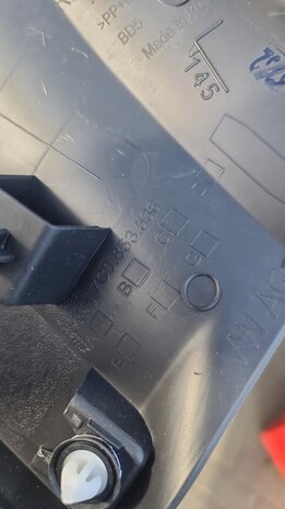 Crafter 2019 Zijskirt rechts 7C0853536