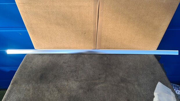 Transporter T7 sierlijst voor deur links voor 7T0853053