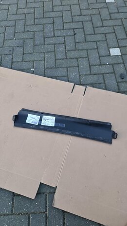 Audi e-tron luchtgeleiding 4KE121286C