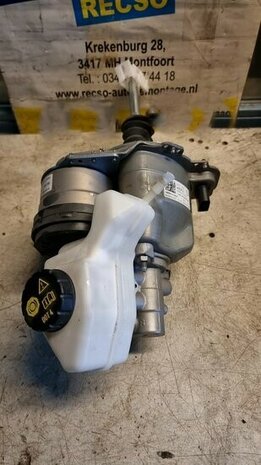 Golf 8 1.5 tsi Rembekrachtiger 5WB614105AT