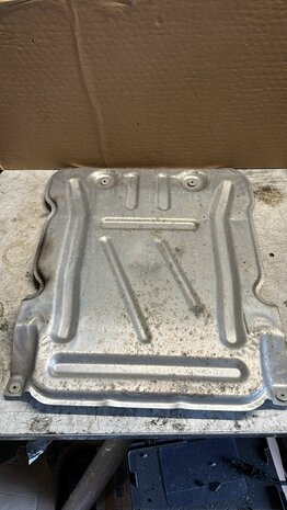 Golf 8 Bodem Beschermplaat 5Q0825230K 