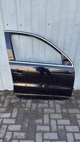 Tiguan 5N0 Portier Rechts Voor zwart metallic lc9x 
