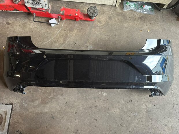Geschikt voor Polo 2G Achterbumper 4x pdc zwart lc9x