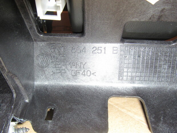 VW Tiguan Midden Console 5N0864251B 