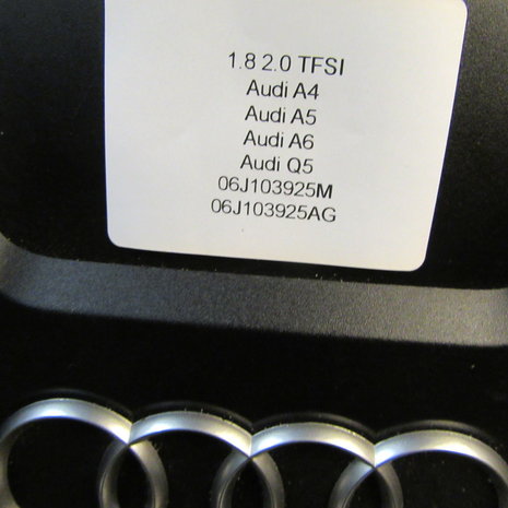 Audi A4 A5 A6 Q5 1.8 2.0 TFSI Motorafdekplaat 06J103925M